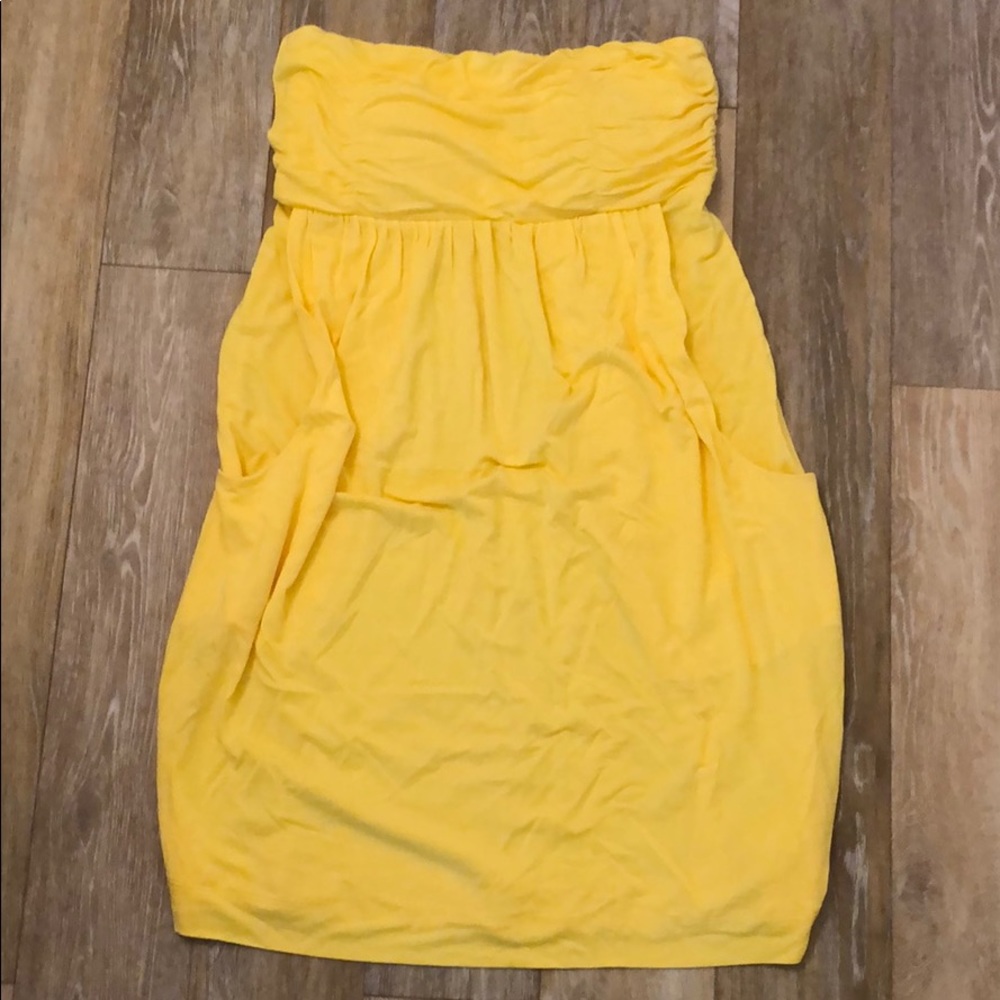 Half moon strapless dress / cover up M